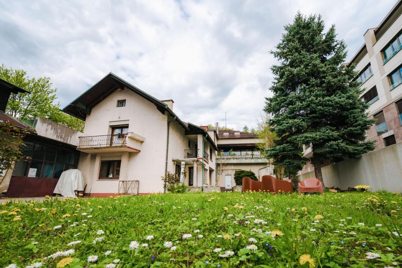 Вилла Pi House Любляна Экстерьер фото
