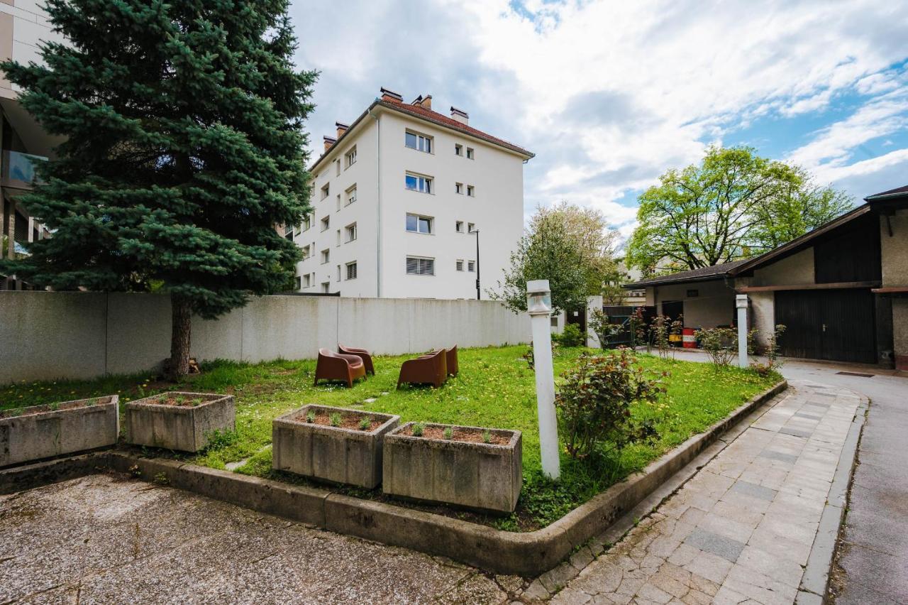 Вилла Pi House Любляна Экстерьер фото