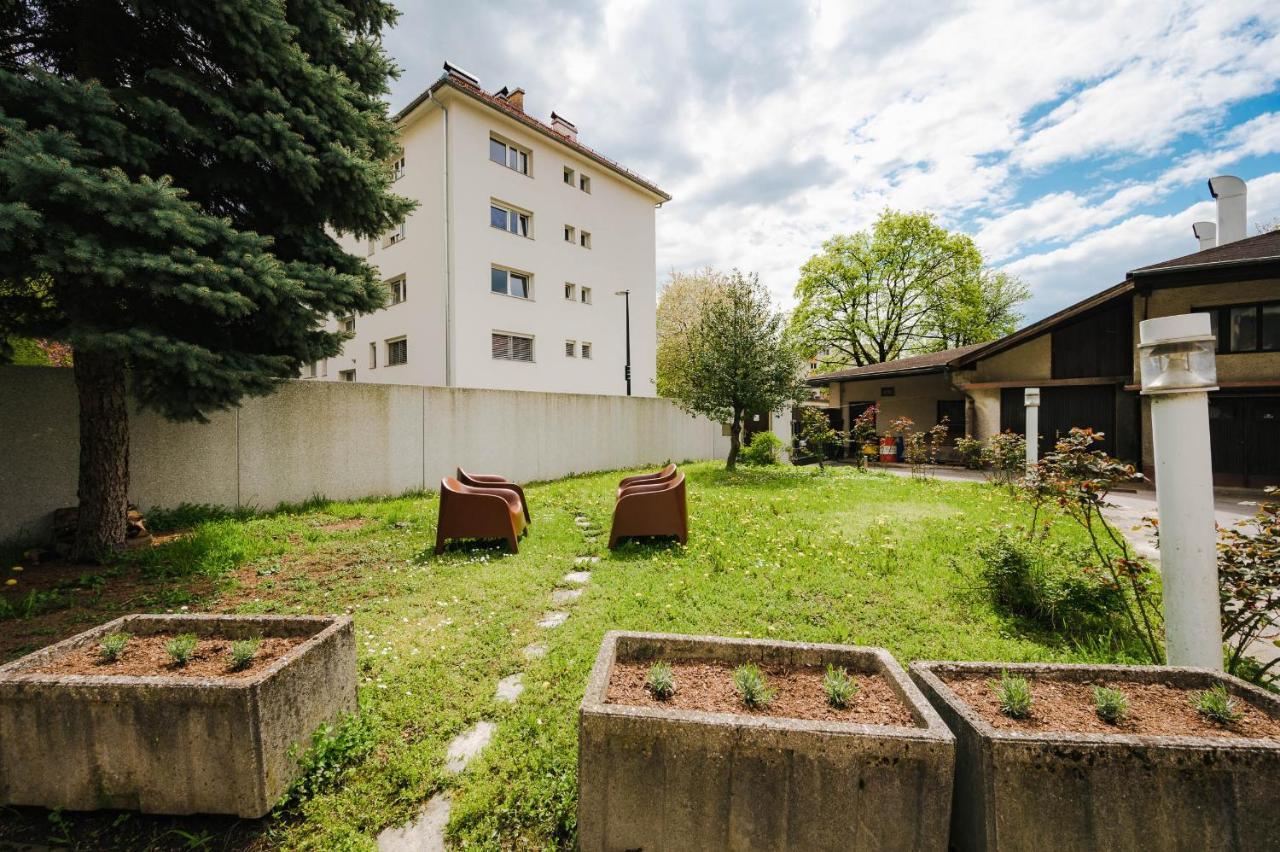 Вилла Pi House Любляна Экстерьер фото