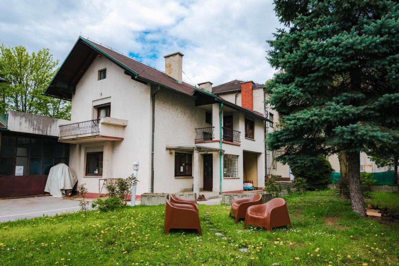 Вилла Pi House Любляна Экстерьер фото
